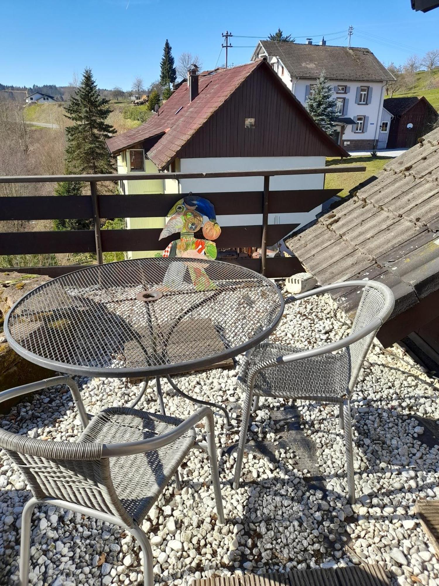 Отель Erdmannshoehle Hasel Im Suedschwarzwald Экстерьер фото